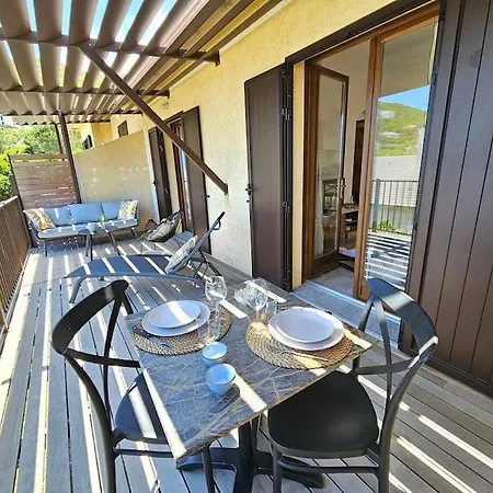 Bel Appartement Avec Piscine Cap Corse- Sisco Marine de Sisco Buitenkant foto